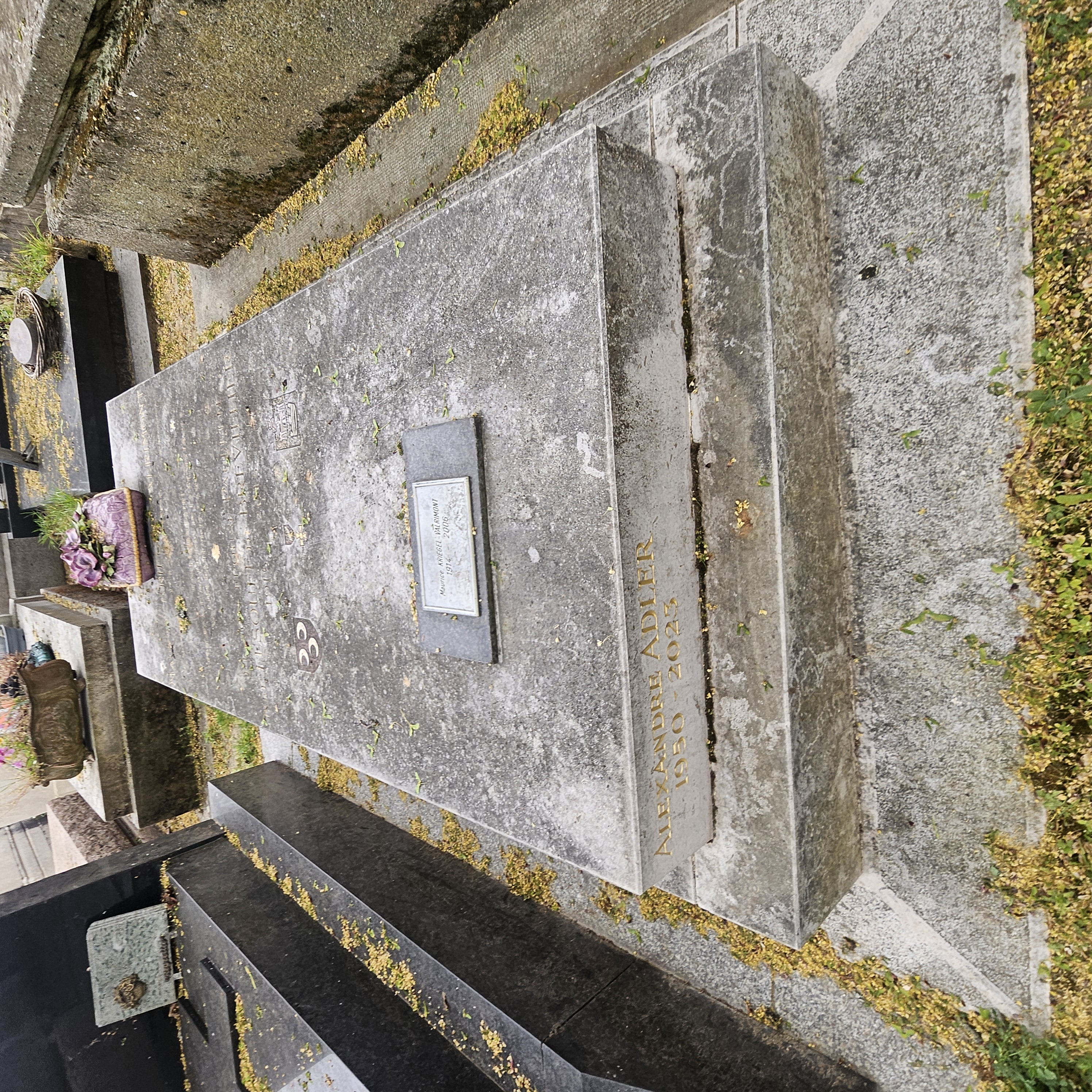 Tombe au cimeti&egrave;re du Montparnasse