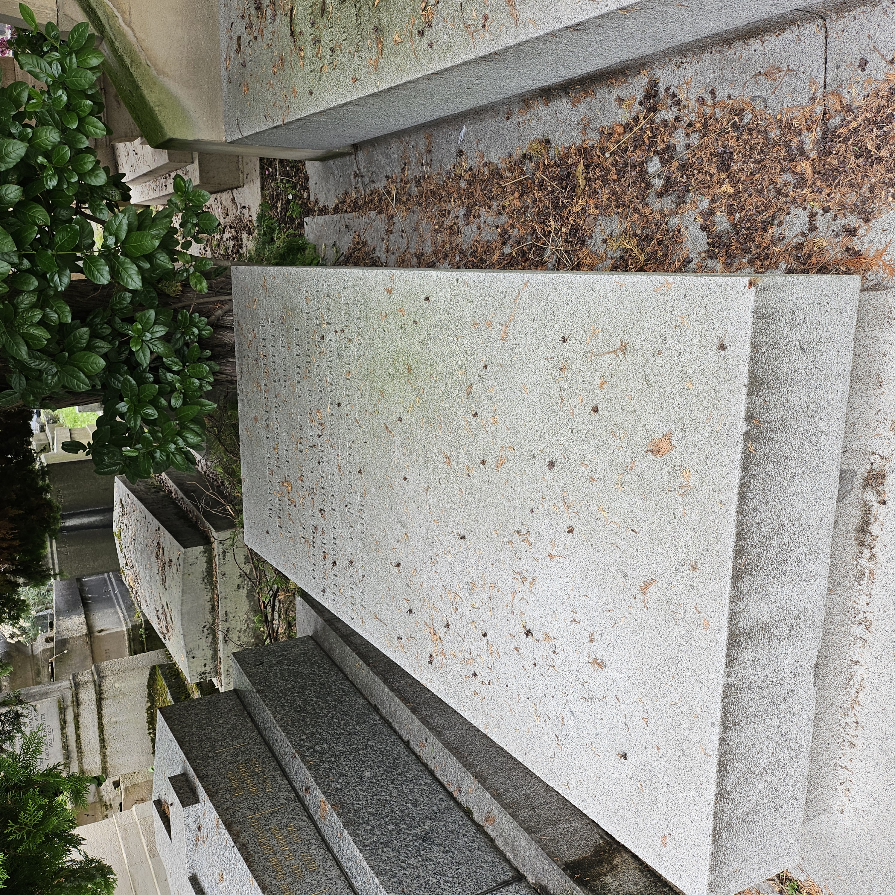 Tombe de Maritie Carpentier au cimeti&egrave;re du Montparnasse