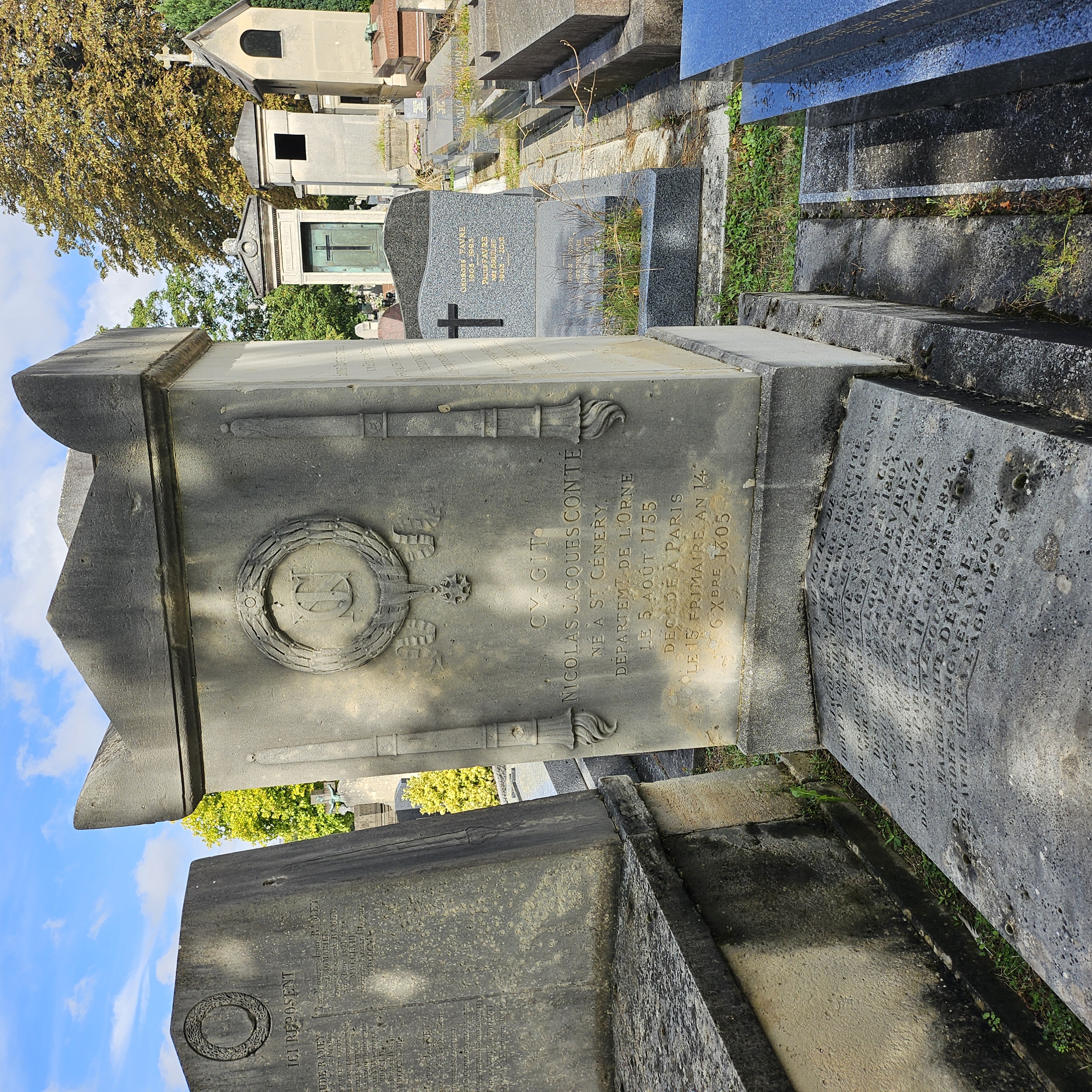 Tombe de Nicolas-Jacques Conté au cimetière du Montparnasse à Paris