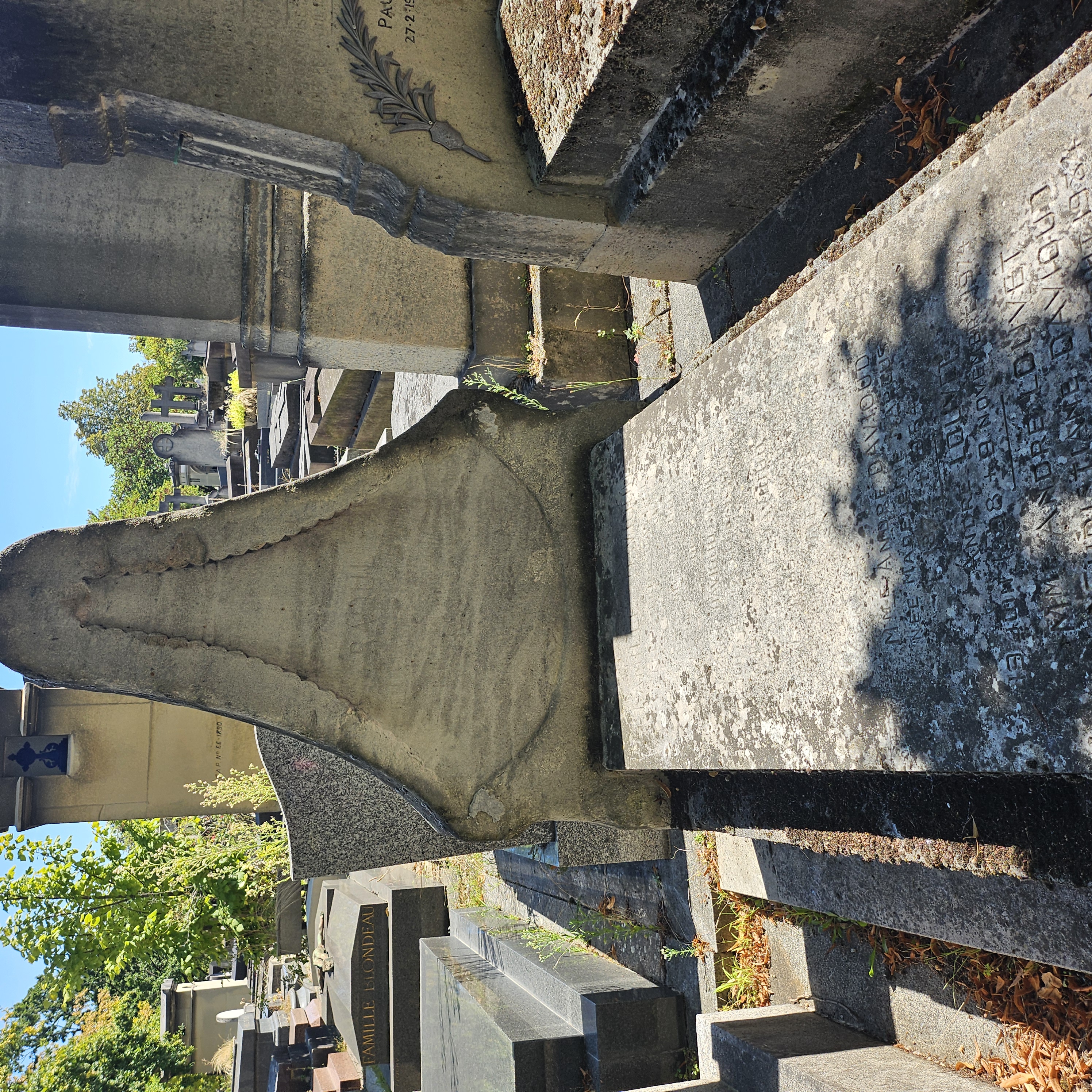 Tombe de Gabriel Davioud au cimeti&egrave;re du Montparnasse