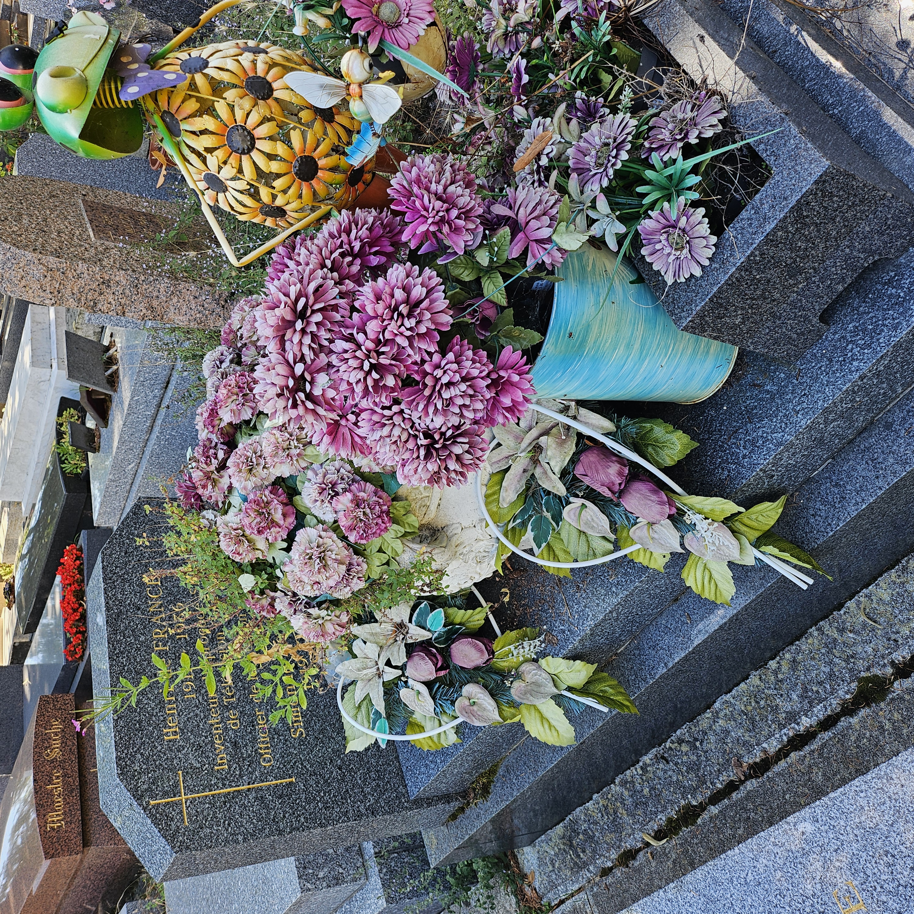 Tombe de Henri de France au cimeti&egrave;re du Montparnasse