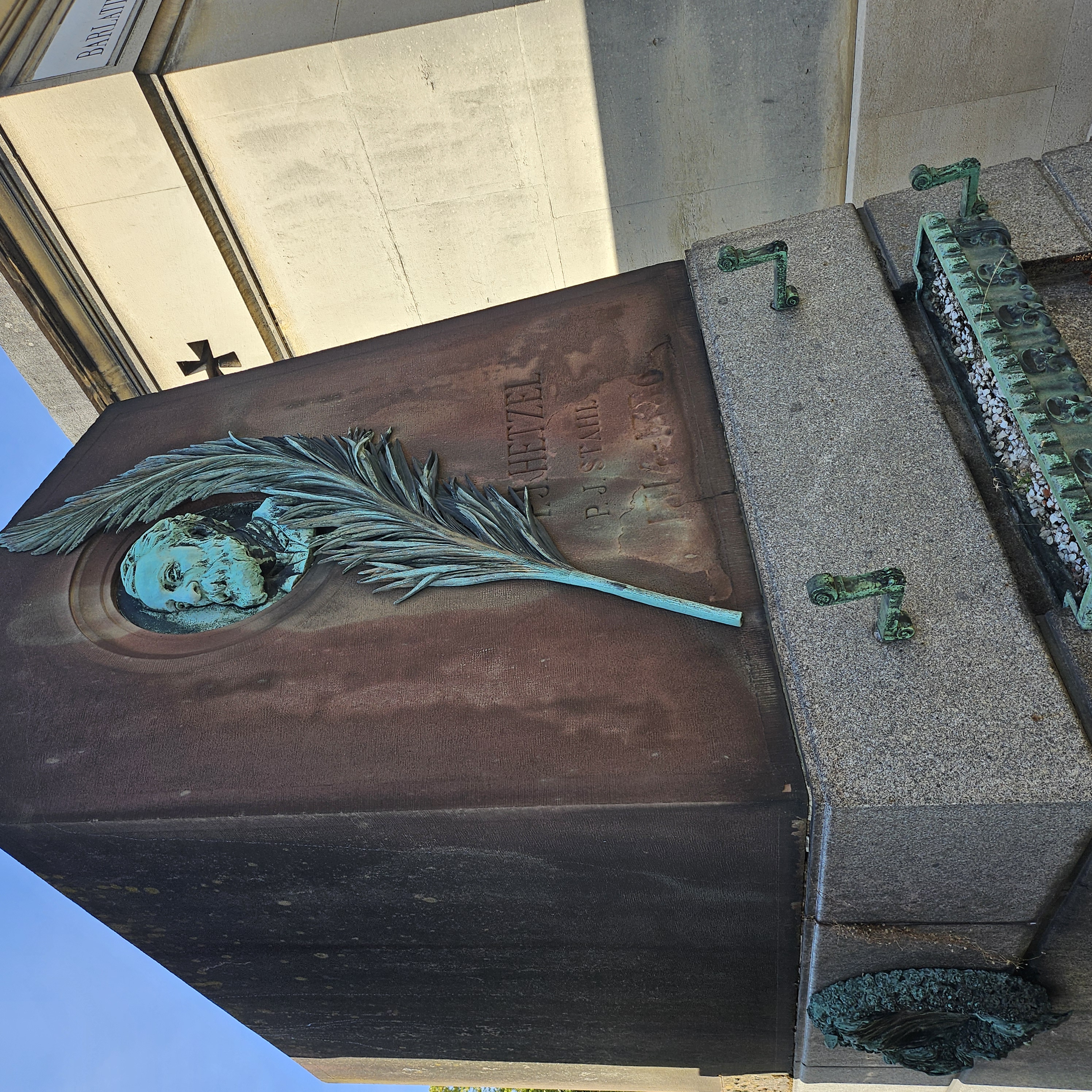 Tombe de Pierre-Jules Hetzel au cimetière du Montparnasse à Paris