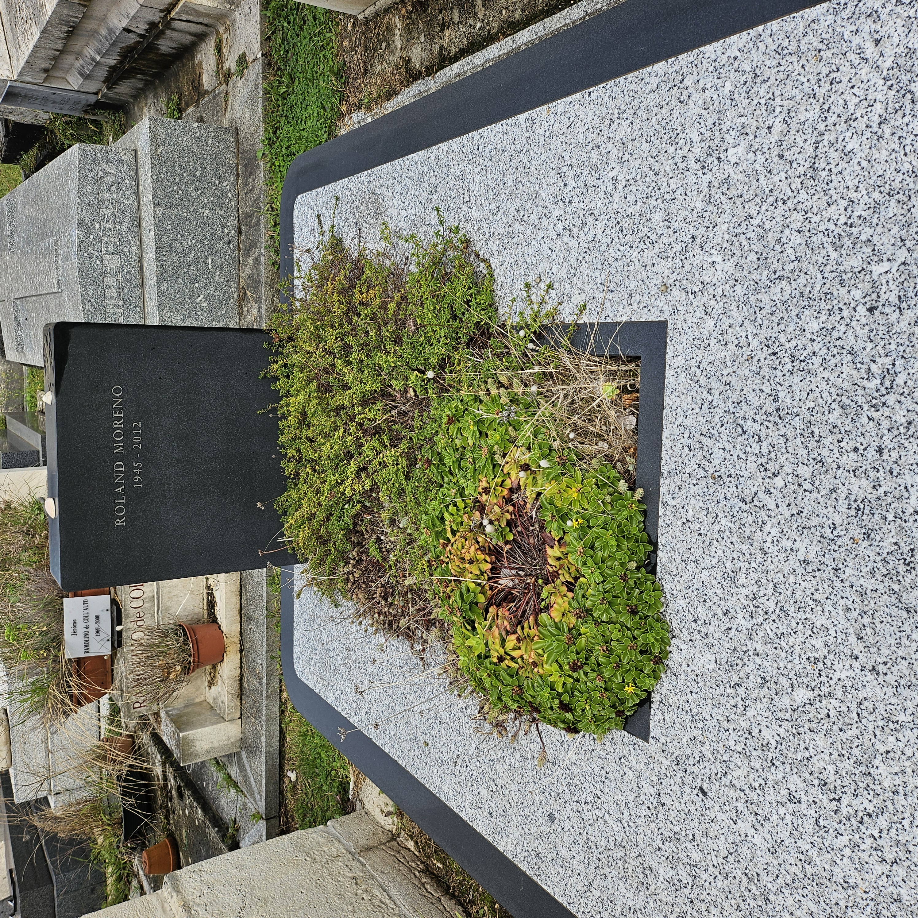 Tombe de Roland Moreno au cimeti&egrave;re du Montparnasse