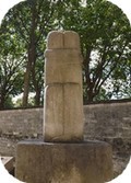 Le Baiser de Brancusi au cimetière du Montparnasse
